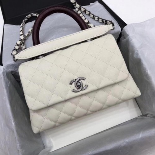Chanel Klasszikus Felső Fogantyús Táska Fehér Cannage Mintás A92290 Piros