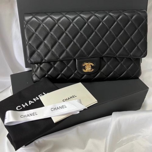 Chanel Clutch Bag Fekete Báránybőr Bőr 7013 Arany
