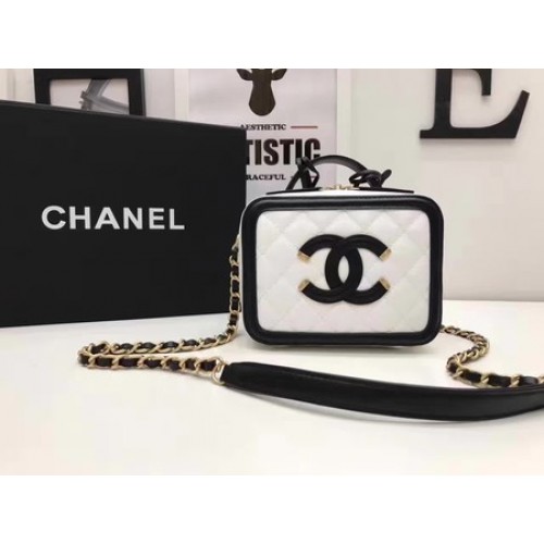 Chanel Kozmetikai Táska Eredeti Cannage Mintás A93341 Fehér