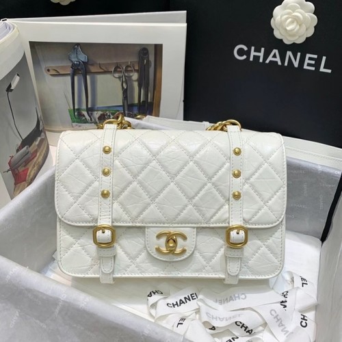 Chanel FLAP TÁSKA Antik Borjúbőr Arany Tónusú Fém AS2696 fehér