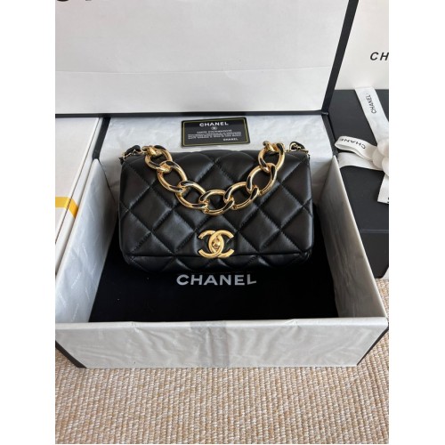 Chanel FLAP TÁSKA báránybőrből, aranyszínű fémből, AS3366, fekete