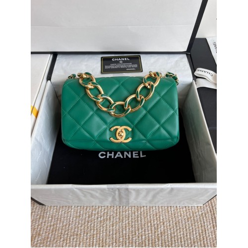 Chanel FLAP TÁSKA báránybőrből, aranyszínű fémből, AS3366, zöld