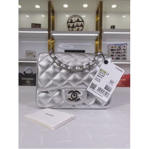 Chanel Flap báránybőr válltáska A01115 ezüst