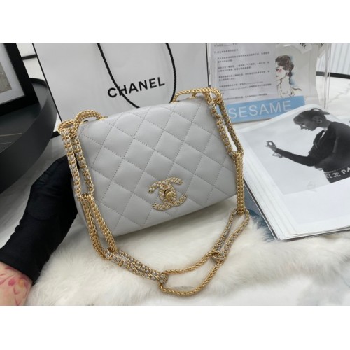 Chanel Flap báránybőr válltáska AS2975 világosszürke