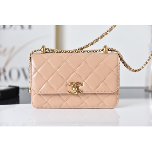 Chanel Flap báránybőr mini válltáska AS2615 rózsaszín