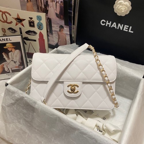 Chanel Flap Válltáska Szemcsés Borjúbőr AS3003 Fehér
