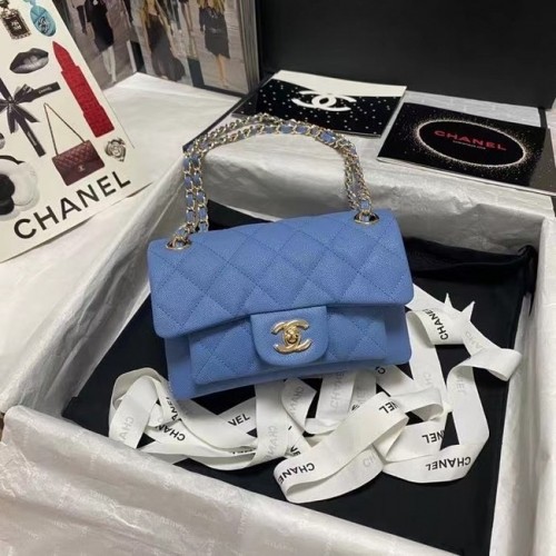 Chanel Flap Válltáska Szemcsés Borjúbőr AS9960 Kék
