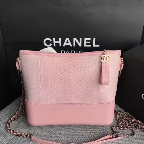 Chanel Gabrielle válltáska eredeti Python bőr A93842 rózsaszín