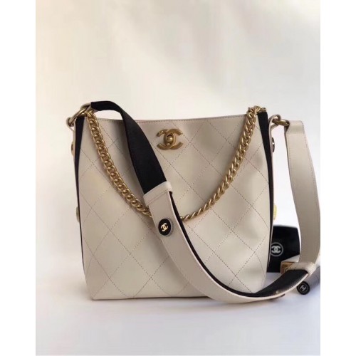 Chanel Hobo kézitáska borjúbőr grosgrain aranytónusú fémből A57576 fehér