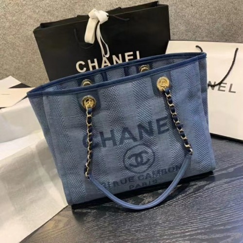 Chanel nagy válltáska A67001 kék