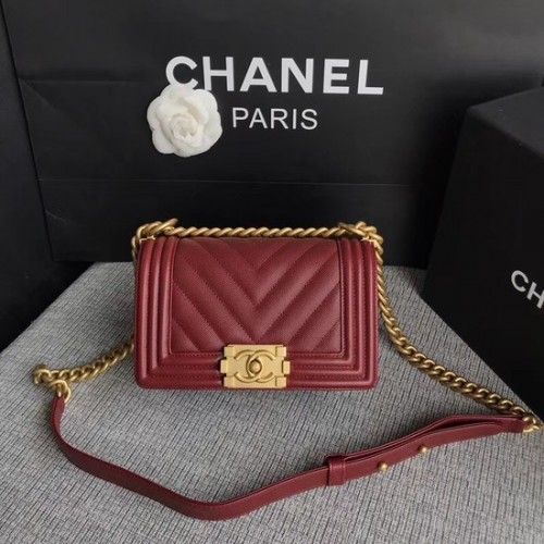 Chanel Le Boy Flap Válltáska Eredeti Kaviár Bőr P67085 Mélyvörös Arany Csattal