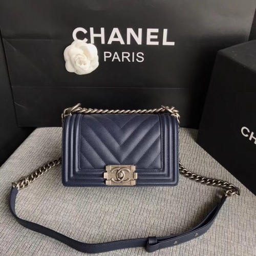 Chanel Le Boy Flap Válltáska Eredeti Kaviár Bőr P67085 Sötétkék Ezüst Csattal