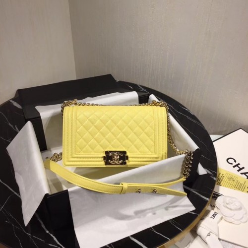 Chanel Le Boy Flap Válltáska Eredeti Bőr Sárga A67086 Arany