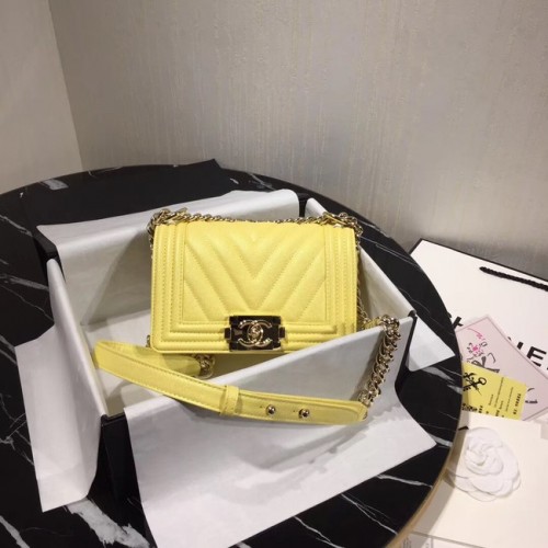Chanel Le Boy Flap Válltáska Eredeti Bőr Sárga V67085 Arany