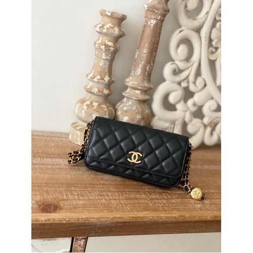 Chanel MINI FÜLES TÁSKA Báránybőr Arany Tónusú Fém AP81210 FEKETE