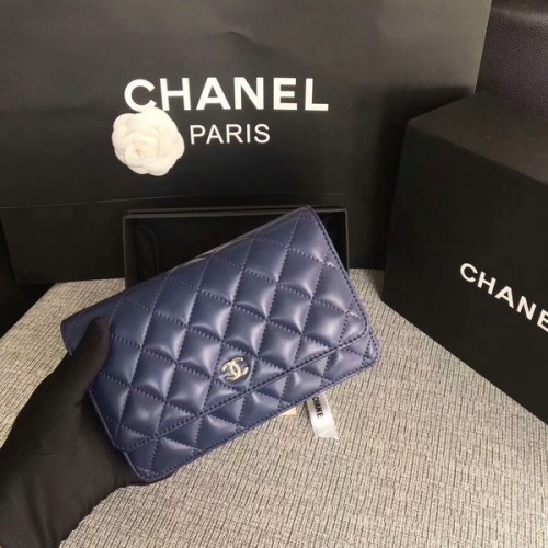 Chanel WOC Sötétkék Eredeti Báránybőr Zsebtáska 33814 Ezüst
