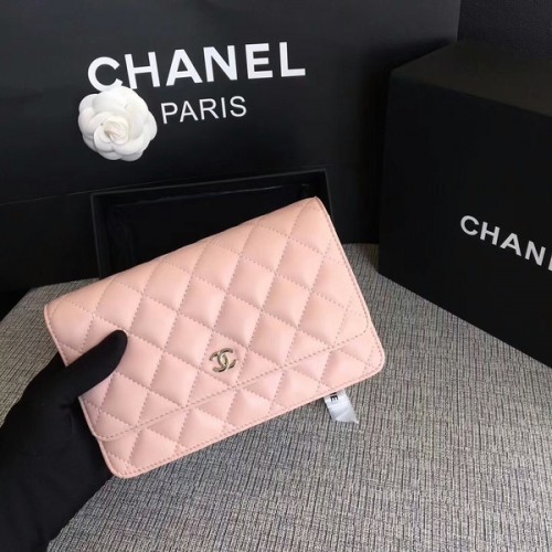 Chanel WOC Fülbevaló Világos Rózsaszín Eredeti Báránybőr Bőr 33814 Ezüst