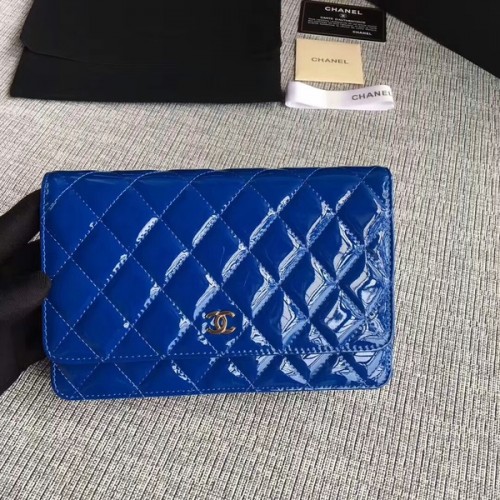 Chanel WOC Flip Táska Lakkbőr A33814C Kék