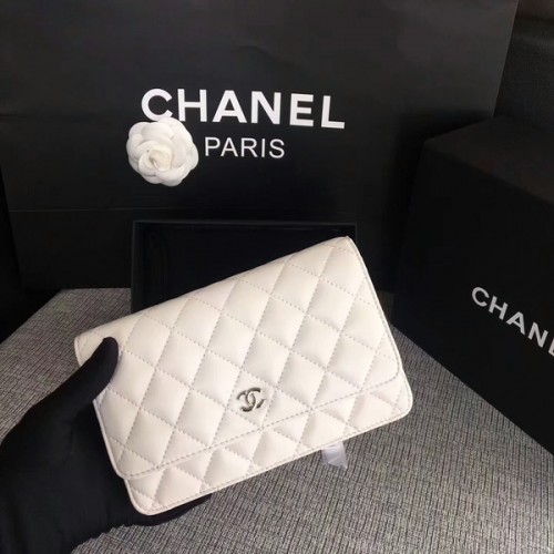 Chanel WOC Zsebtáska Fehér Eredeti Báránybőr 33814 Ezüst