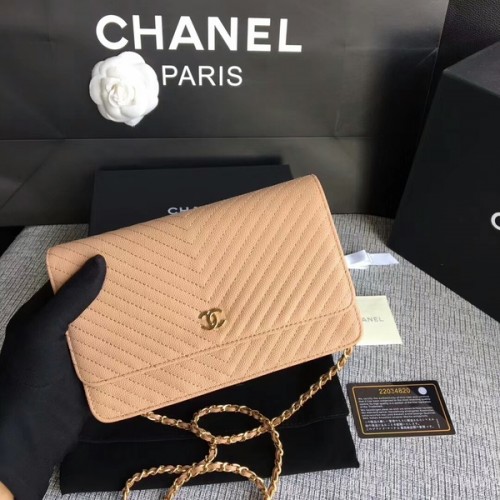 Chanel WOC Flap Válltáska Teveszín Borjúbőr A33814 Arany