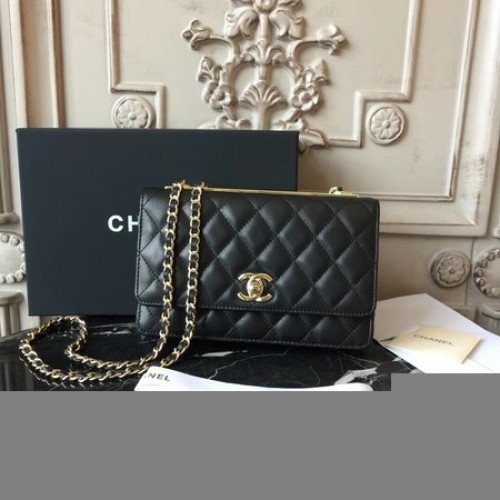 Chanel WOC eredeti báránybőr válltáska D33814 fekete
