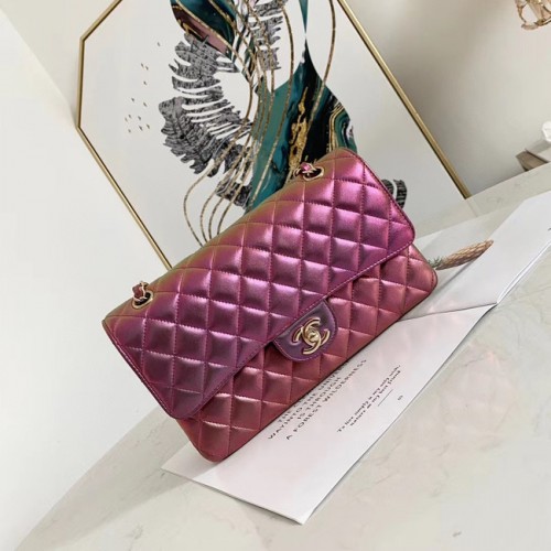 Chanel klasszikus kézitáska Iridescent borjúbőr arany fém A01112 lila