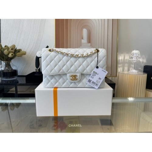 Chanel klasszikus kézitáska Lambskin&Gold Metal 01112 fehér