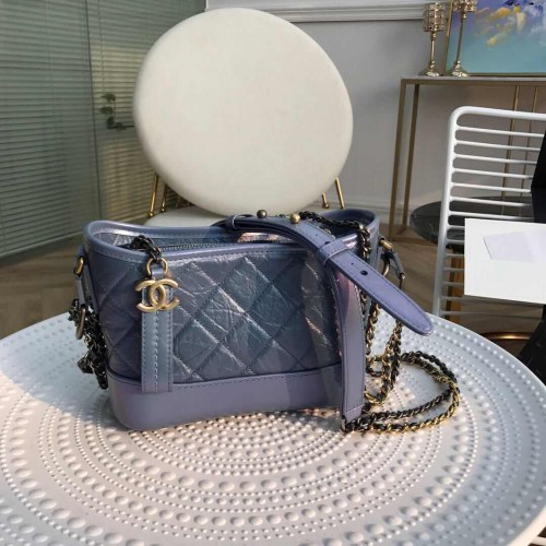 Chanel gabrielle kis hobo táska A91810 kék
