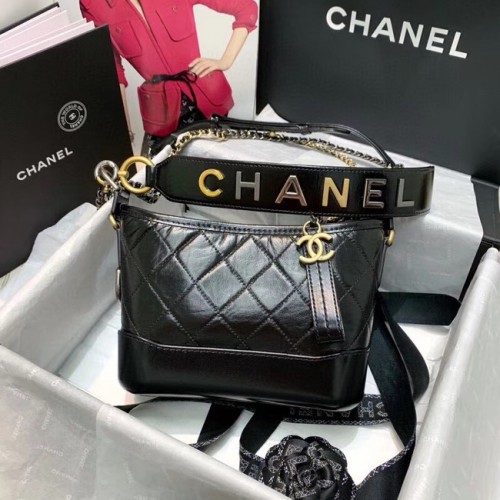 Chanel gabrielle kis hobo táska AS0865 fekete