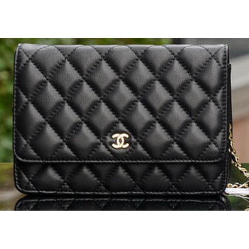 Chanel mini fedeles táska fekete báránybőrből A33814 arany