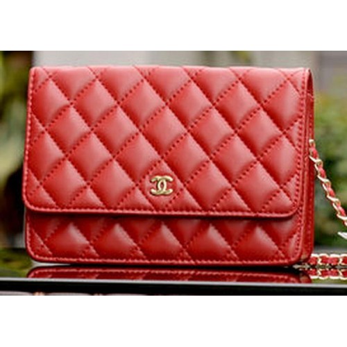 Chanel mini piros báránybőr kézitáska A33814 arany