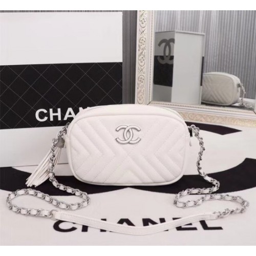 Chanel mini báránybőr bőr crossbody táska 4669 fehér