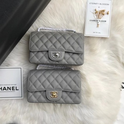 Chanel mini fedeles táska szemcsés borjúbőrből A1116 szürke