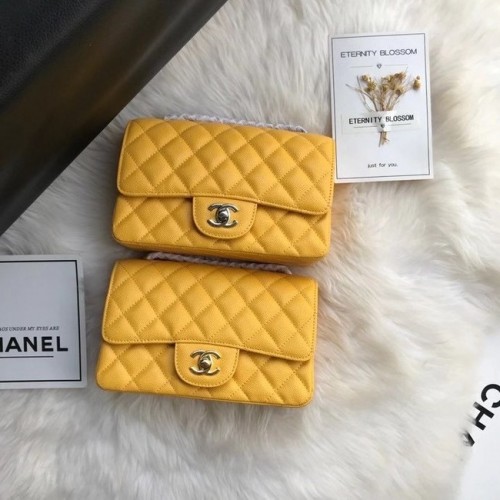 Chanel mini fedeles táska szemcsés borjúbőrből A1116 sárga