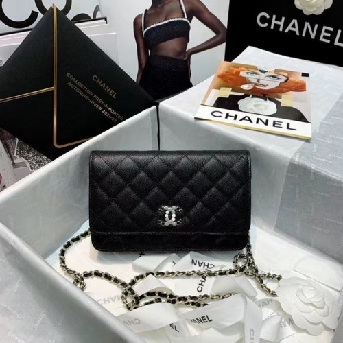 Chanel mini fedeles táska szemcsés borjúbőrből A81066 fekete