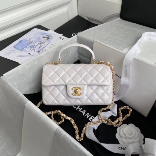 Chanel mini fedeles táska felső fogantyúval AS2431 Fehér