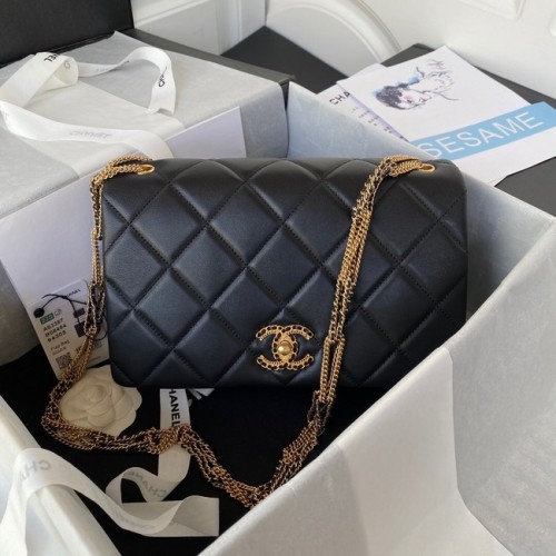 Chanel kis FLAP TÁSKA báránybőrből, aranyszínű fémből, AS3387, fekete