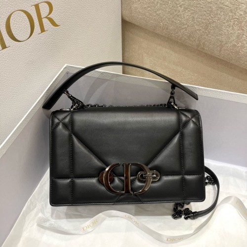 DIOR 30 MONTAIGNE TASAK VÁLLPÁNTTAL ÉS FÜLLEL S32698 FEKETE