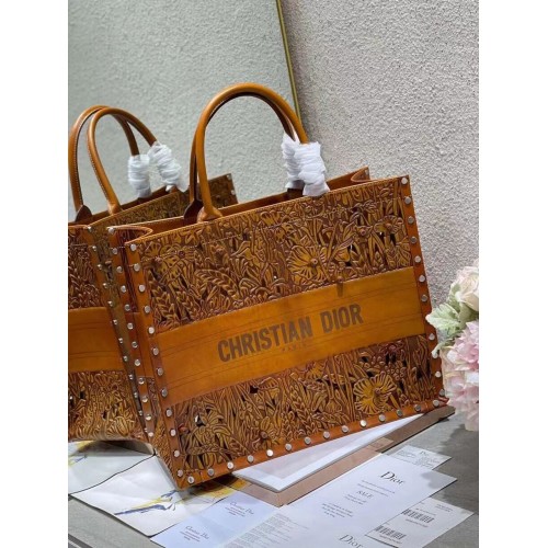 DIOR KÖNYVTÁSKA Többszínű Hímzés M1297ZR-5 SÁRGA