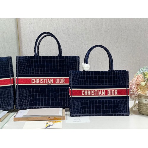 DIOR KÖNYVTÁSKA Bársony Krokodilmintás M1286 Sötétkék