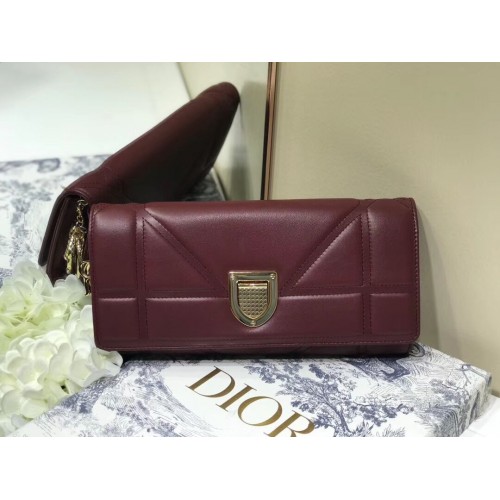 DIOR CLUTCH aranytónusú fém C1040A Bordeaux