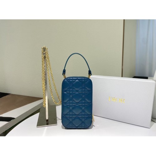 DIOR MINI BOBBY BAG Gradient Cannage Báránybőr C0955 kék