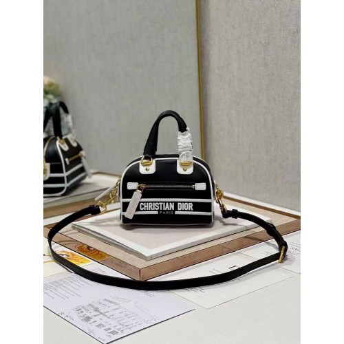 DIOR kis bőr táska C9201 fekete