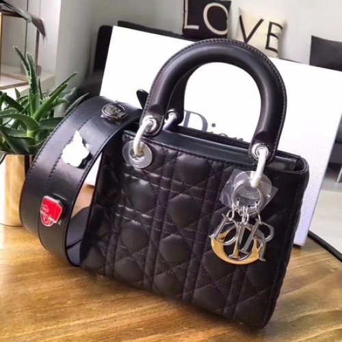 Dior Lucky Jelvények Eredeti Báránybőr Bőr Táska 88034 Fekete