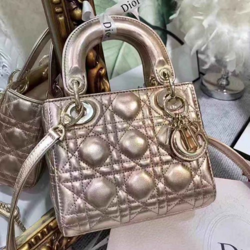 Dior MINI LADY DIOR BORJÚBŐR TÁSKA M0505 pezsgőszínű