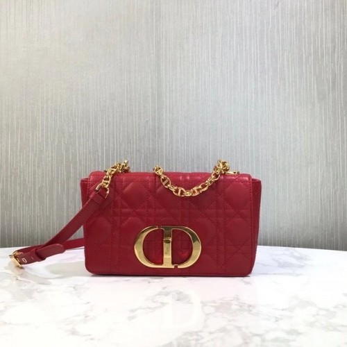 Dior KIS DIOR TÁSKA Puha Cannage Borjúbőr M9241 piros