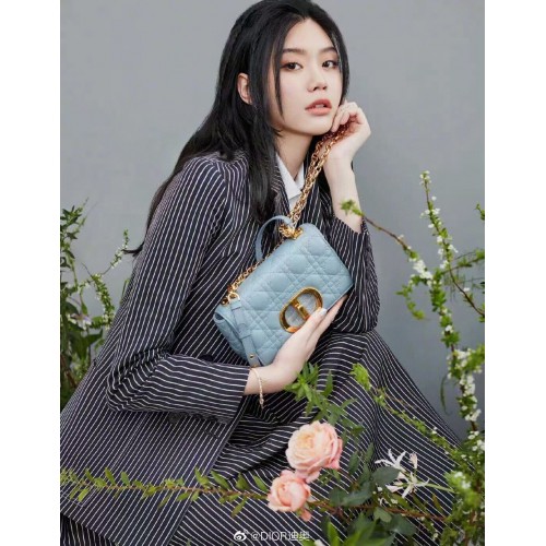 Dior KIS DIOR CARO TÁSKA Puha Cannage Borjúbőr M9241 égkék