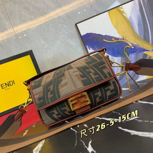 FENDI BAGUETTE Vászontáska F000159 Barna