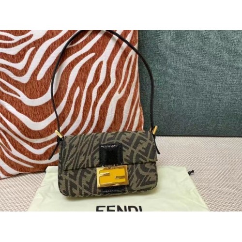 FENDI BAGUETTE szövettáska FM0872 Barna