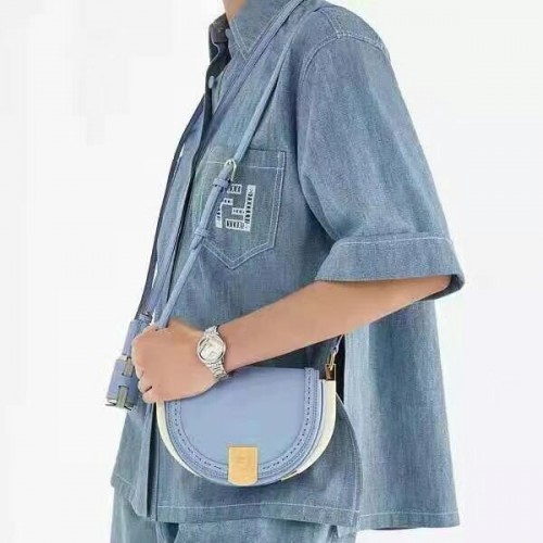 FENDI MOONLIGHT bőr táska 8BT346A világoskék